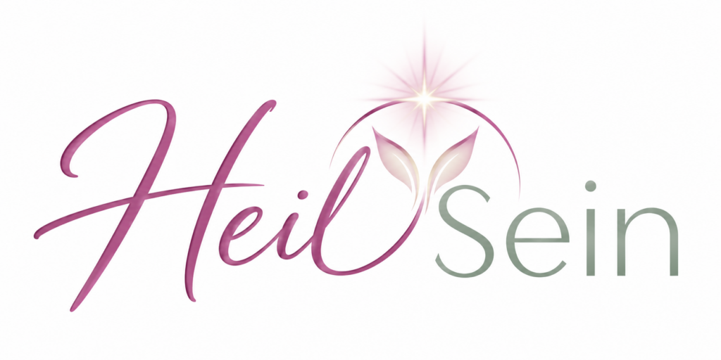Schriftzug „HeilSein“ mit stilisierter Blüte und Lichtstern als Symbol für innere Ordnung und Rückverbindung